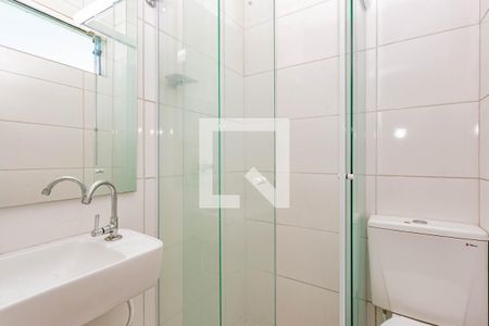 Banheiro de casa de condomínio para alugar com 1 quarto, 30m² em Jardim Seckler, São Paulo