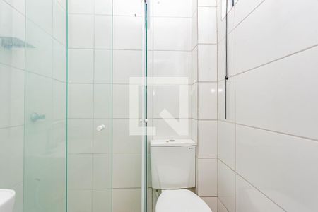 Banheiro de casa de condomínio para alugar com 1 quarto, 30m² em Jardim Seckler, São Paulo