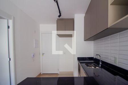 Cozinha de apartamento para alugar com 1 quarto, 28m² em República, São Paulo