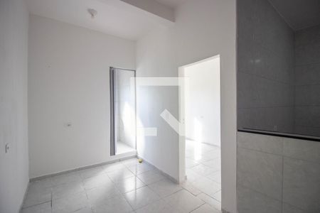 Sala de casa para alugar com 1 quarto, 48m² em Parque Santa Rita, São Paulo