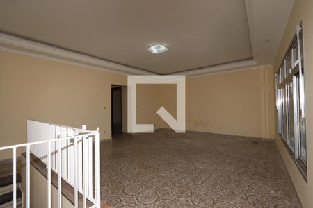 Sala de casa para alugar com 3 quartos, 150m² em Vila Ivone, São Paulo
