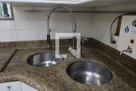 Apartamento à venda com 155m², 3 quartos e 2 vagas Apartamento à venda com 155m², 3 quartos e 2 vagasCozinha - Torneira