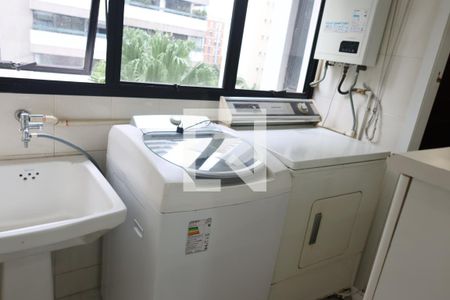 Apartamento à venda com 155m², 3 quartos e 2 vagas Apartamento à venda com 155m², 3 quartos e 2 vagasLavanderia