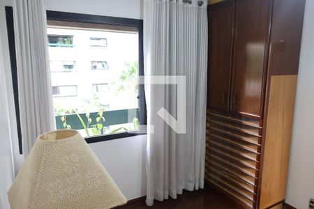 Apartamento à venda com 155m², 3 quartos e 2 vagas Apartamento à venda com 155m², 3 quartos e 2 vagasQuarto 1