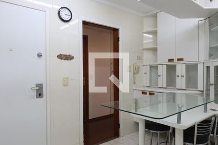Apartamento à venda com 155m², 3 quartos e 2 vagas Apartamento à venda com 155m², 3 quartos e 2 vagasCozinha