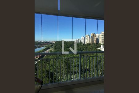 Apartamento à venda com 3 quartos, 251m² em Jardim Fonte do Morumbi, São Paulo