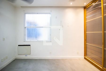 Detalhe da sala  de kitnet/studio à venda com 1 quarto, 36m² em Leblon, Rio de Janeiro