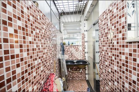 Apartamento à venda com 72m², 2 quartos e 1 vaga Apartamento à venda com 72m², 2 quartos e 1 vagaÁrea de Serviço