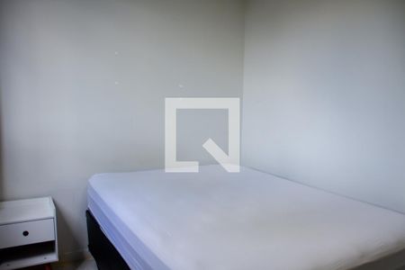 Quarto 2 de apartamento para alugar com 2 quartos, 45m² em Parque Ipê, São Paulo