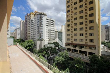 Vista do Quarto 1 de apartamento para alugar com 2 quartos, 59m² em Lourdes, Belo Horizonte