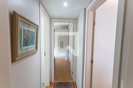 Corredor de apartamento para alugar com 2 quartos, 67m² em Sion, Belo Horizonte