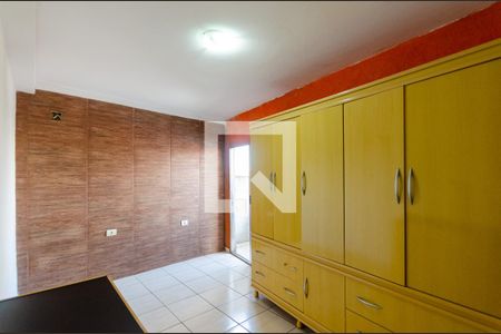 Quarto 2 de casa para alugar com 2 quartos, 80m² em Vila Primavera, São Paulo