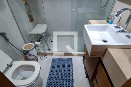 Apartamento à venda com 129m², 3 quartos e 3 vagas Apartamento à venda com 129m², 3 quartos e 3 vagasbanheiro social