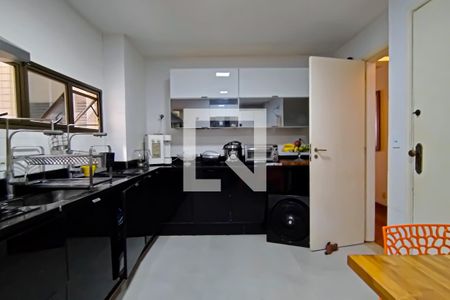 Apartamento à venda com 129m², 3 quartos e 3 vagas Apartamento à venda com 129m², 3 quartos e 3 vagascozinha