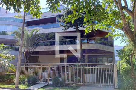 Apartamento à venda com 129m², 3 quartos e 3 vagas Apartamento à venda com 129m², 3 quartos e 3 vagasfachada