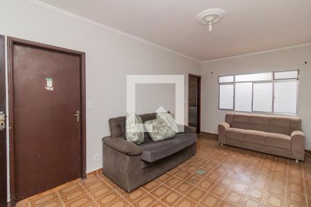 Casa à venda com 250m², 3 quartos e 3 vagasSala