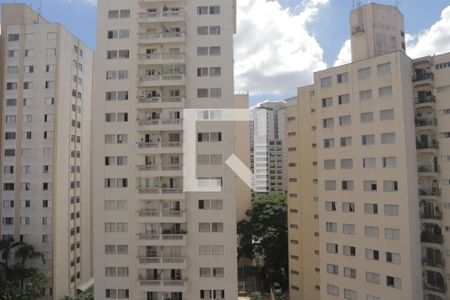 Sacada de apartamento à venda com 3 quartos, 93m² em Parque Imperial, São Paulo