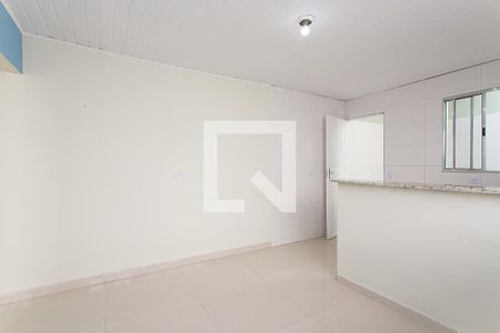 Sala 1 de casa para alugar com 2 quartos, 90m² em Vila Esperança, São Paulo