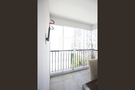 Varanda de apartamento para alugar com 2 quartos, 109m² em Itaim Bibi, São Paulo