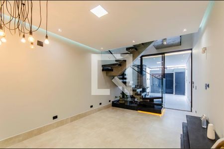 Sala de casa à venda com 4 quartos, 200m² em Ipiranga, São Paulo