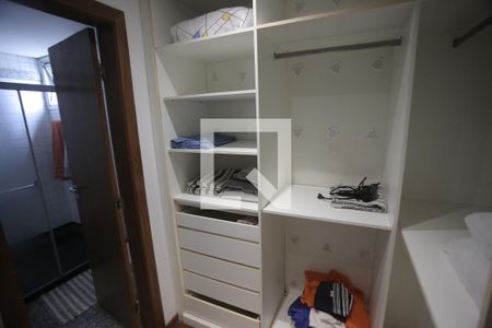 Closet de apartamento para alugar com 1 quarto, 78m² em Belvedere, Belo Horizonte