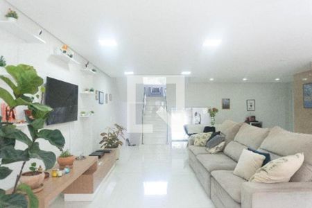 Casa para alugar com 4 quartos, 251m² em Jardim Prudência, São Paulo