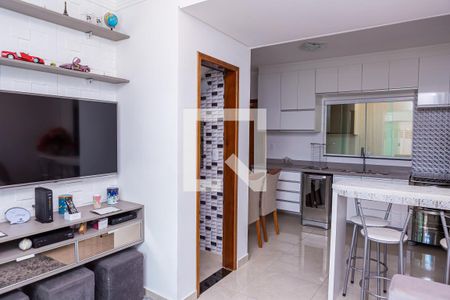 Sala de casa à venda com 2 quartos, 70m² em Parque Císper, São Paulo