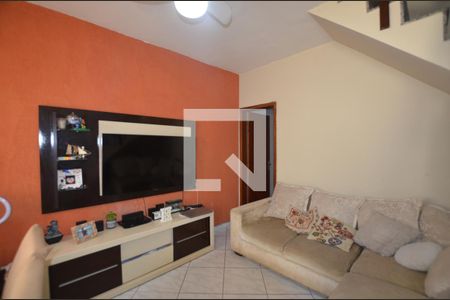 Sala de casa à venda com 2 quartos, 75m² em Irajá, Rio de Janeiro