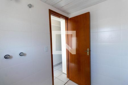 Banheiro de apartamento para alugar com 1 quarto, 17m² em Vila Marieta, São Paulo