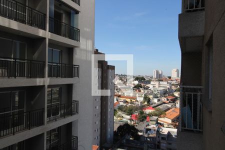 Quarto/Cozinha - varanda de kitnet/studio para alugar com 1 quarto, 27m² em Vila Ré, São Paulo