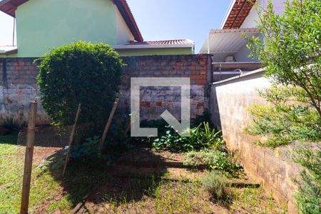 Casa à venda com 346m², 4 quartos e 3 vagas Casa à venda com 346m², 4 quartos e 3 vagasQuintal