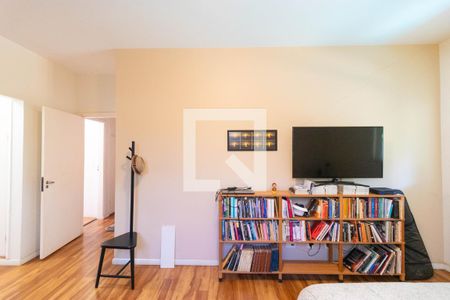 Casa à venda com 346m², 4 quartos e 3 vagas Casa à venda com 346m², 4 quartos e 3 vagasSuíte