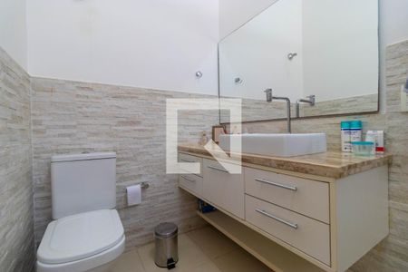 Casa à venda com 346m², 4 quartos e 3 vagas Casa à venda com 346m², 4 quartos e 3 vagasBanheiro da Suíte