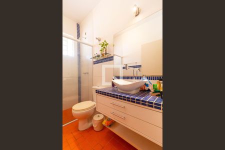 Casa à venda com 346m², 4 quartos e 3 vagas Casa à venda com 346m², 4 quartos e 3 vagasBanheiro 02