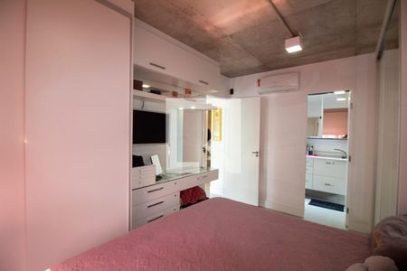 Suíte de apartamento à venda com 1 quarto, 75m² em C Moncoes, São Paulo