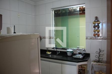 Cozinha de casa à venda com 2 quartos, 80m² em Eldorado, Contagem