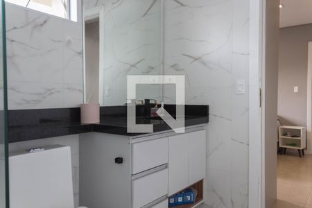 Casa à venda com 180m², 3 quartos e 2 vagas Casa à venda com 180m², 3 quartos e 2 vagasBanheiro da Suíte