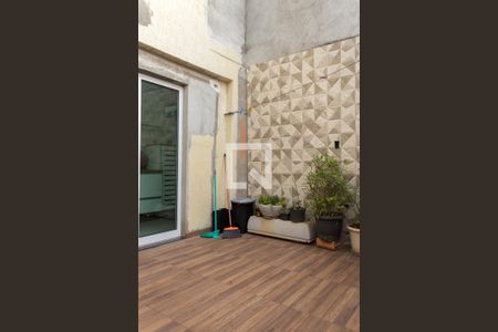 Casa à venda com 180m², 3 quartos e 2 vagas Casa à venda com 180m², 3 quartos e 2 vagasQuintal