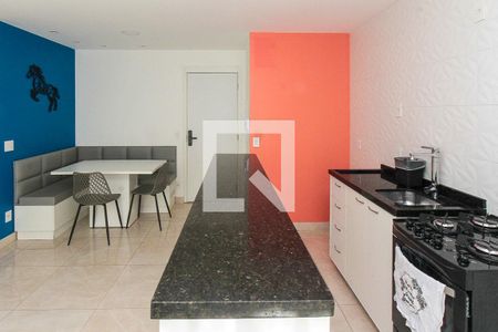 Sala e cozinha de apartamento para alugar com 2 quartos, 45m² em Vila Prudente, São Paulo