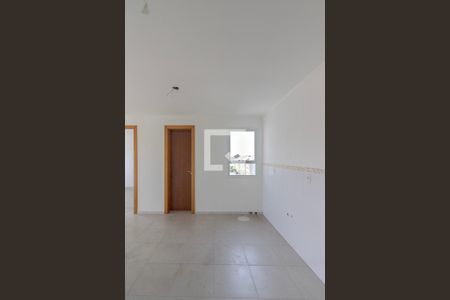 Cozinha de apartamento para alugar com 1 quarto, 57m² em Morro Santana, Porto Alegre