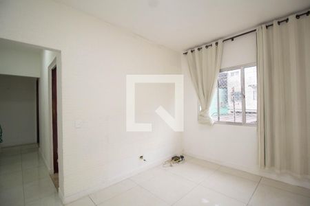 Sala de casa para alugar com 2 quartos, 54m² em Vila Cruz das Almas, São Paulo