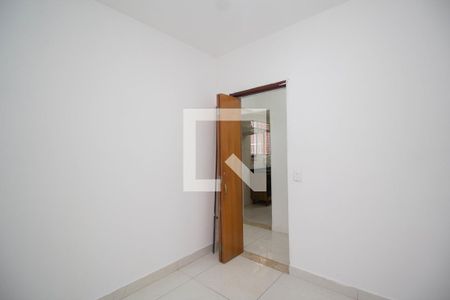 Quarto 1 de casa para alugar com 2 quartos, 54m² em Vila Cruz das Almas, São Paulo