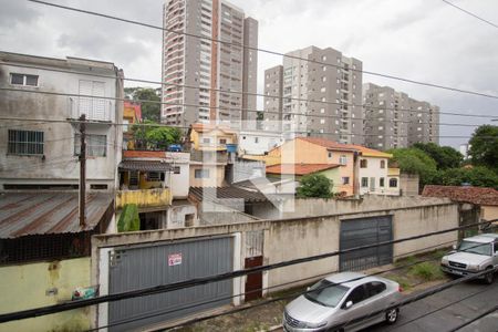 Vista Quarto 1 de casa para alugar com 2 quartos, 54m² em Vila Cruz das Almas, São Paulo