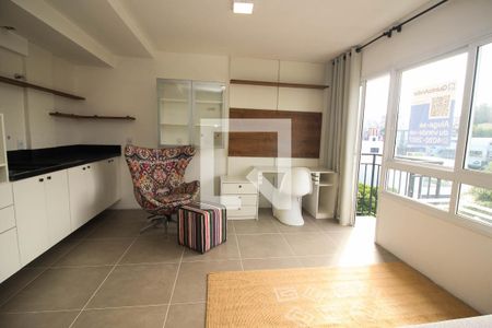 Sala/Quarto de kitnet/studio à venda com 1 quarto, 33m² em Jardim Botânico, Porto Alegre