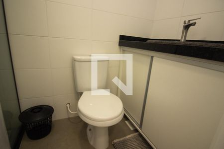 Banheiro de kitnet/studio à venda com 1 quarto, 33m² em Jardim Botânico, Porto Alegre