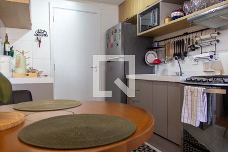 Cozinha de apartamento para alugar com 1 quarto, 27m² em Barra Funda, São Paulo
