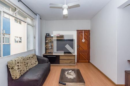 Sala de apartamento à venda com 3 quartos, 96m² em Padre Eustáquio, Belo Horizonte