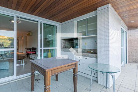 Sacada Sala de apartamento para alugar com 3 quartos, 230m² em Centro, Florianópolis