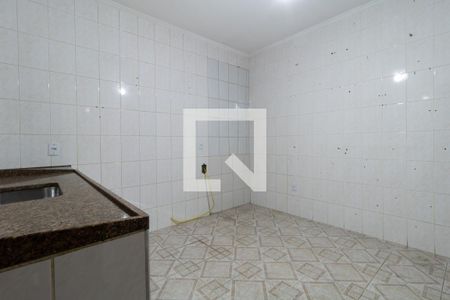 Sala Cozinha de casa para alugar com 1 quarto, 20m² em Conjunto Promorar Sapopemba, São Paulo
