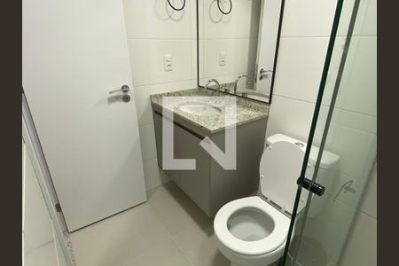 Banheiro de apartamento para alugar com 1 quarto, 27m² em Vila Guarani (z Sul), São Paulo